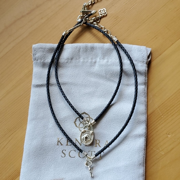 Kendra Scott -SOLD - Picture 1 of 1